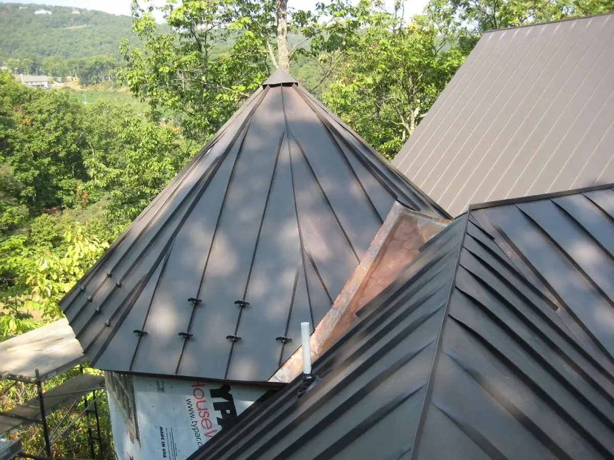 Professional Gutter Cleaning by Craftsman Roofing in Ukiah